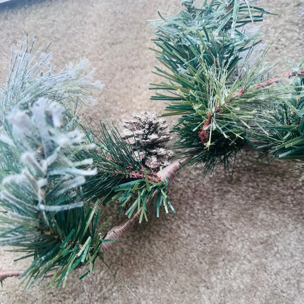 NWOT Ashland Holiday Woodland Snowflake Pinecone Snow Garland Decor